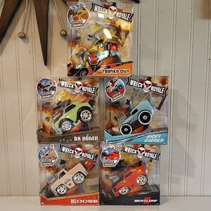 Wreck Royale Crashing Cars